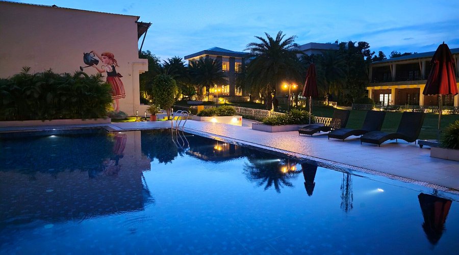 Creek Boutique Resort Exterior