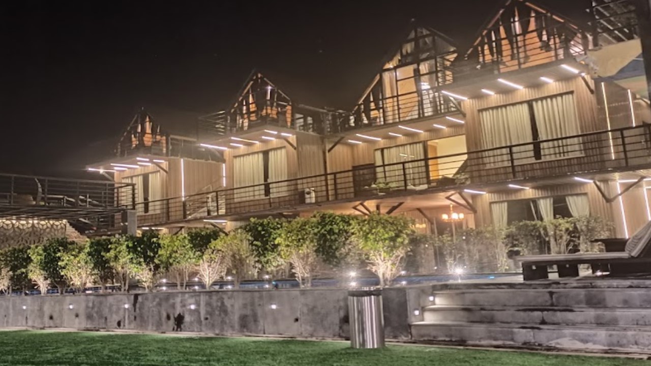 Exterior at The Knight Resort