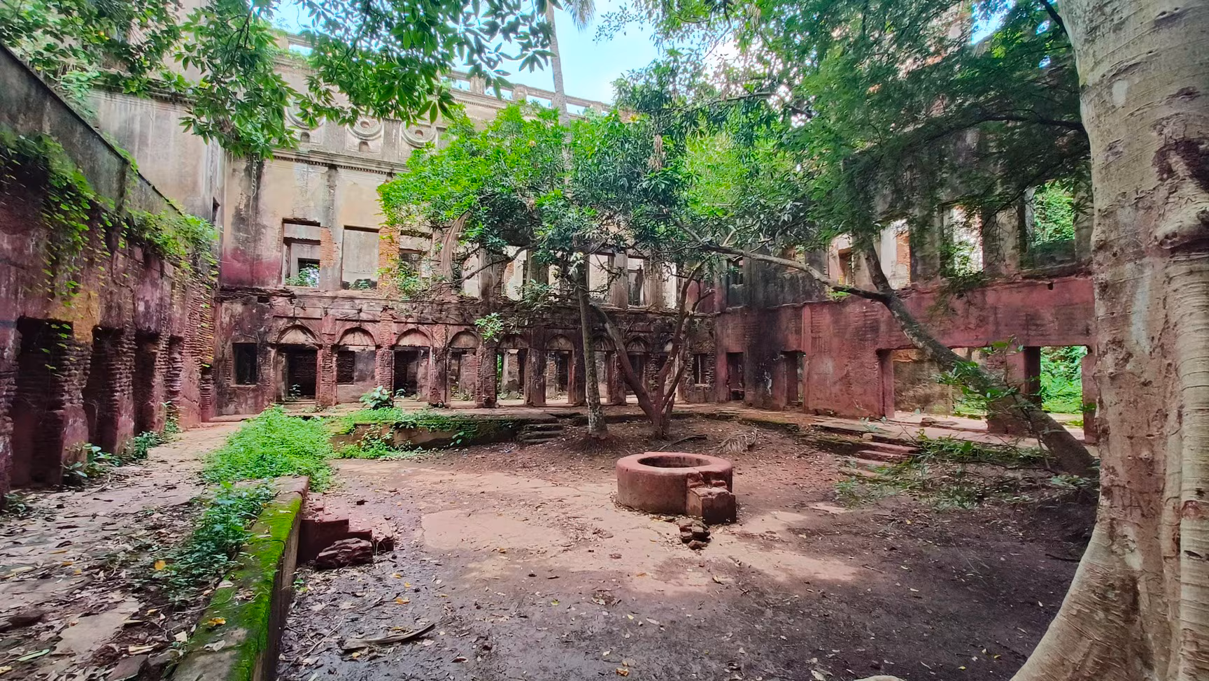 Raipur Rajbari