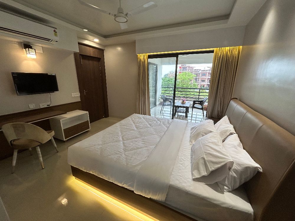 Deluxe Room 3